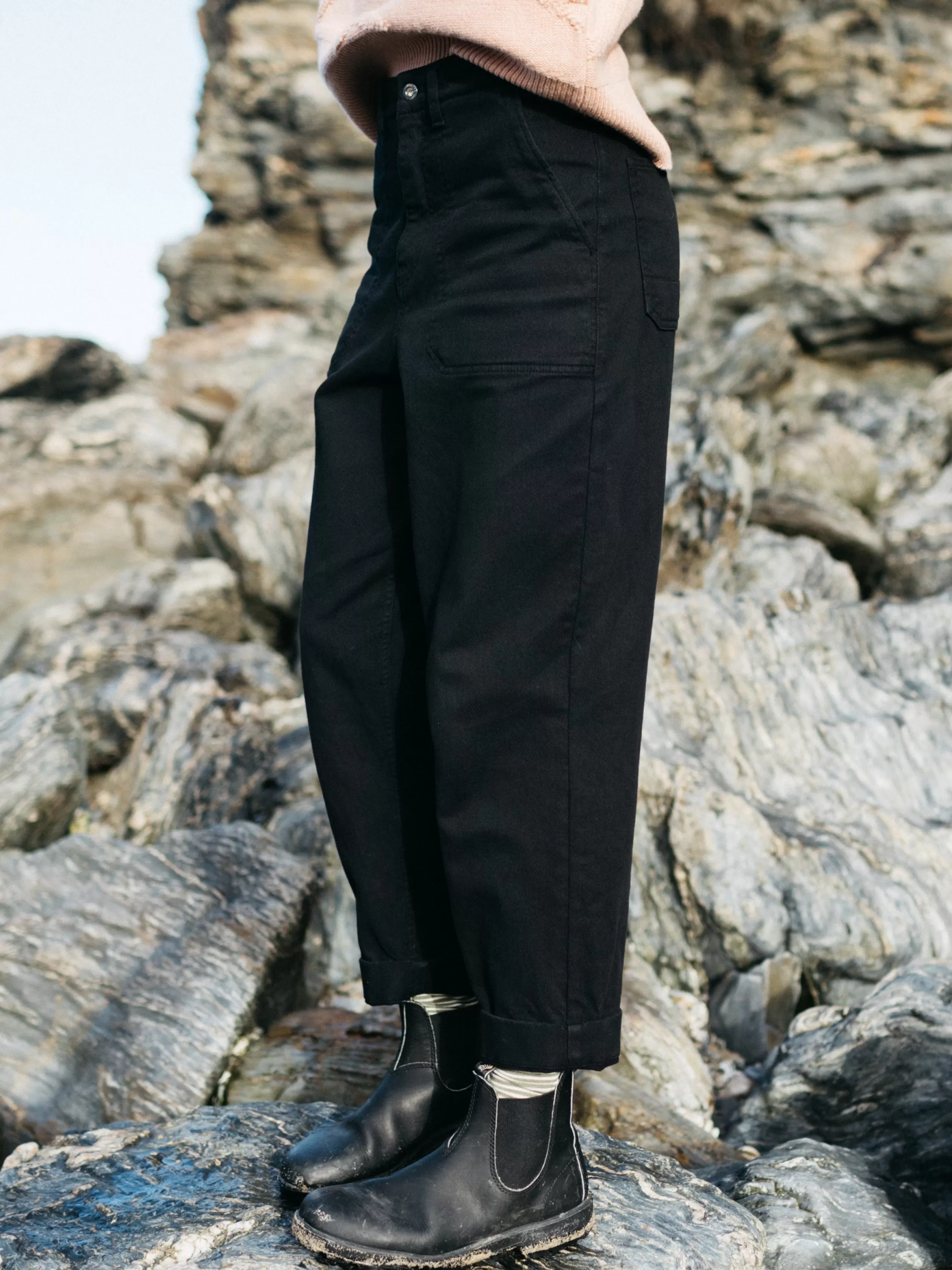 Finisterre Durable organic cotton canvas trousers in <Women Trousers & Leggings | Bestsellers