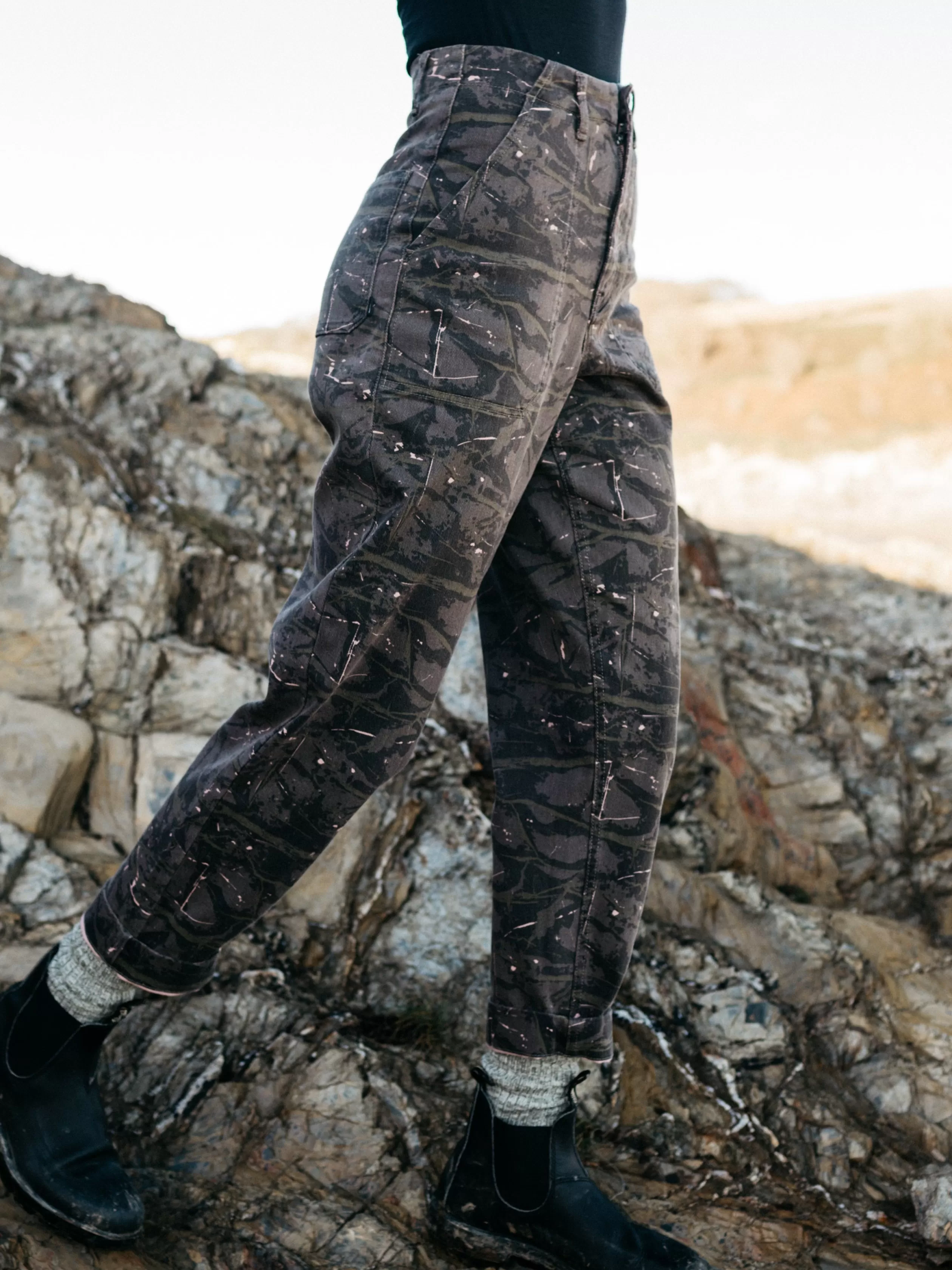 Finisterre Durable organic cotton canvas trousers in <Women Trousers & Leggings