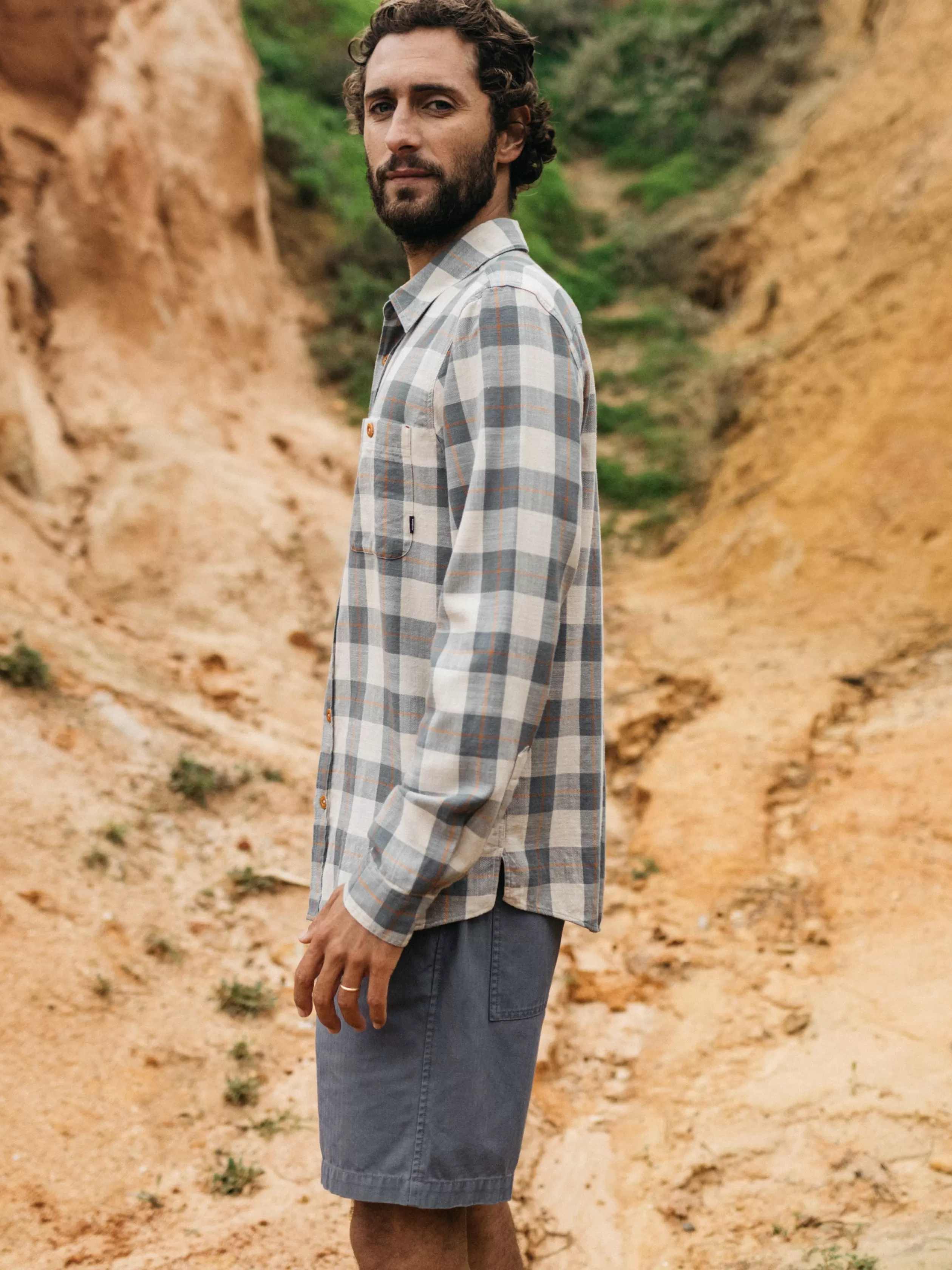 Finisterre Organic cotton checked shirt in deep sea blue< Shirts