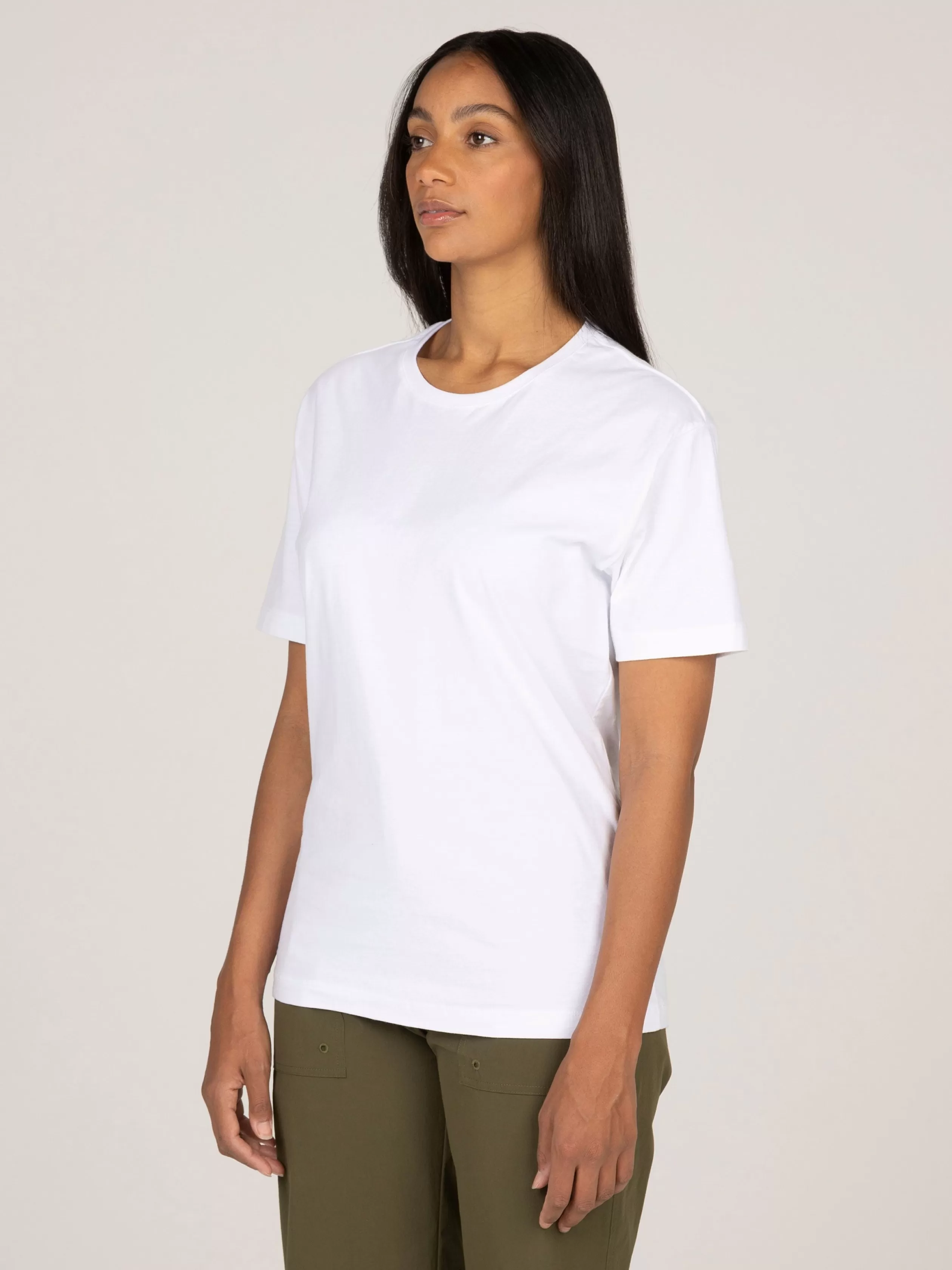 Finisterre Organic cotton small logo T-shirt in <Women Tops & T-Shirts