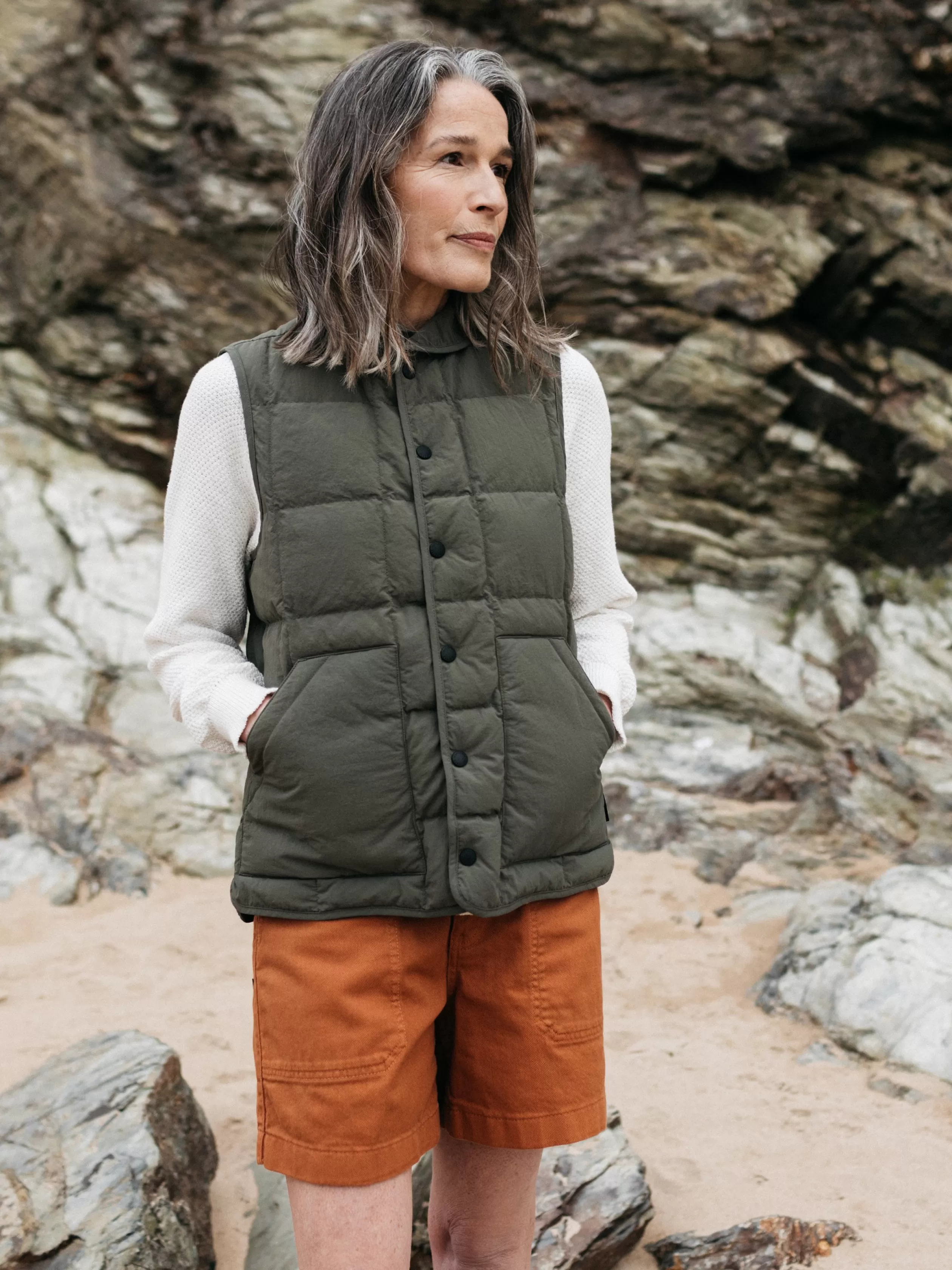 Finisterre Recycled lightweight insulated gilet in green<Women Jackets, Coats & Gilets