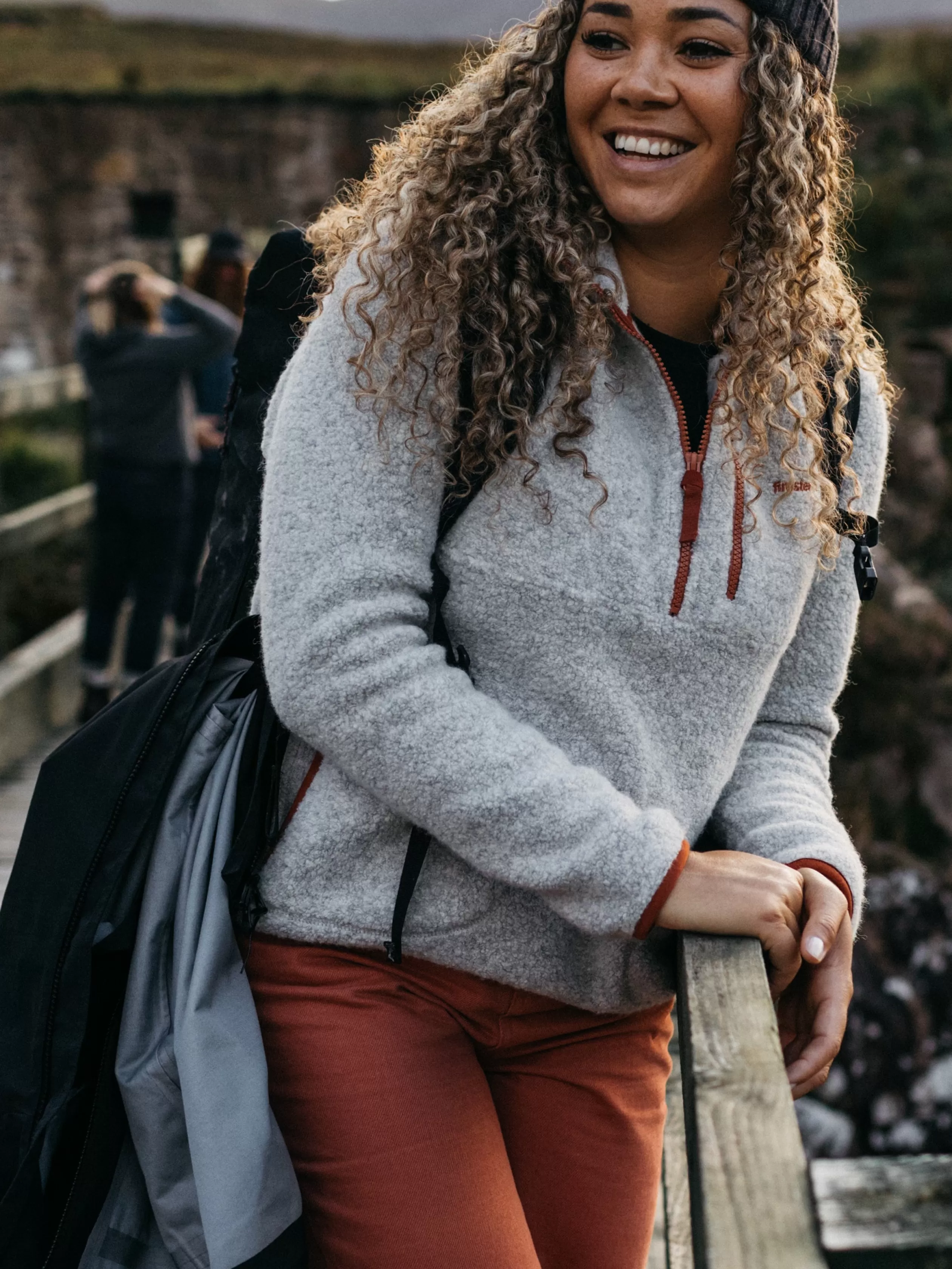 Finisterre Recycled wool fleece smock in <Women Fleece