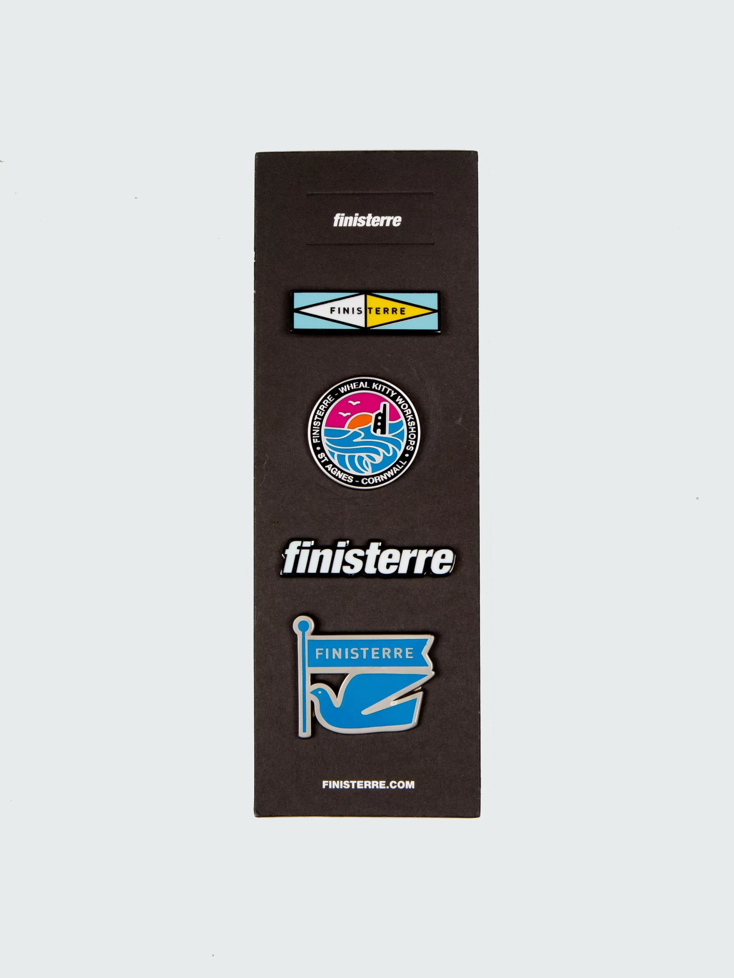 Finisterre Set of 4 unique pin badges<Women Outdoor Accessories | Outdoor Accessories